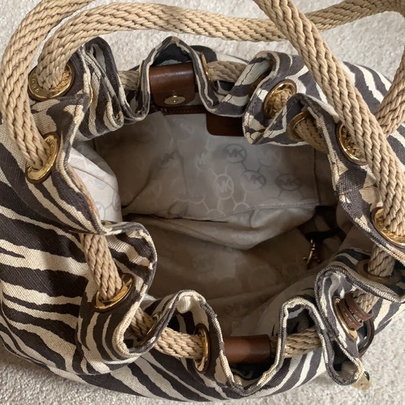 Michael Kors bag used hobo/tote - Picture 13 of 13